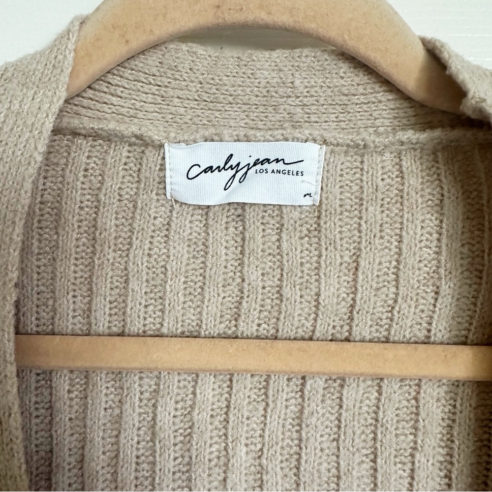 Carly Jean Los Angeles Tan Knit Cardigan - Picture 3 of 4